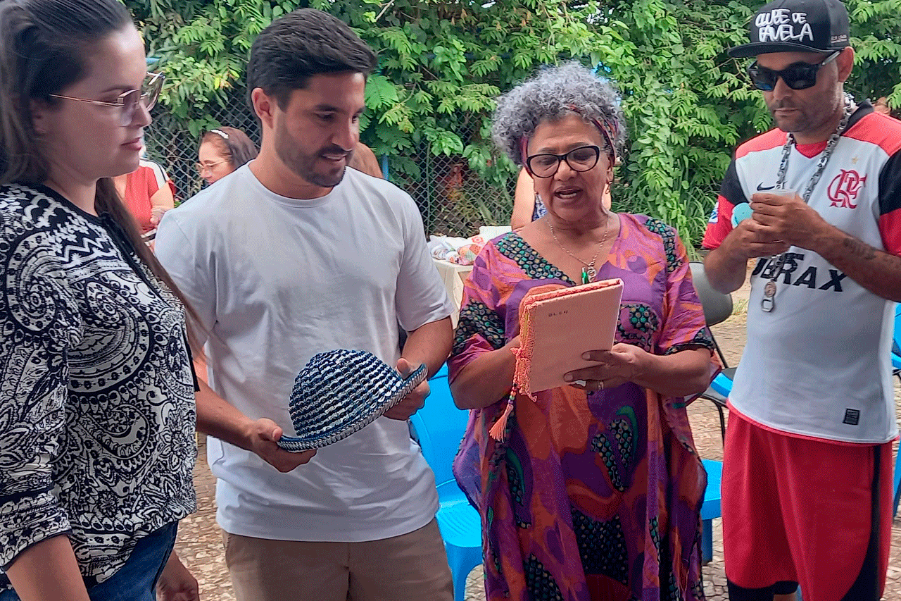 Sérgio Izalci ajuda a mudar vidas no Sol Nascente